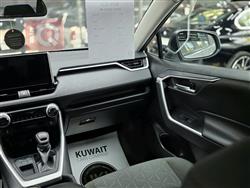 تۆیۆتا ڕاڤ 4